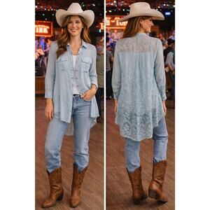 Gimmicks by BKE Women's Shirt Small Sage Green Lace High Low Hem Boho